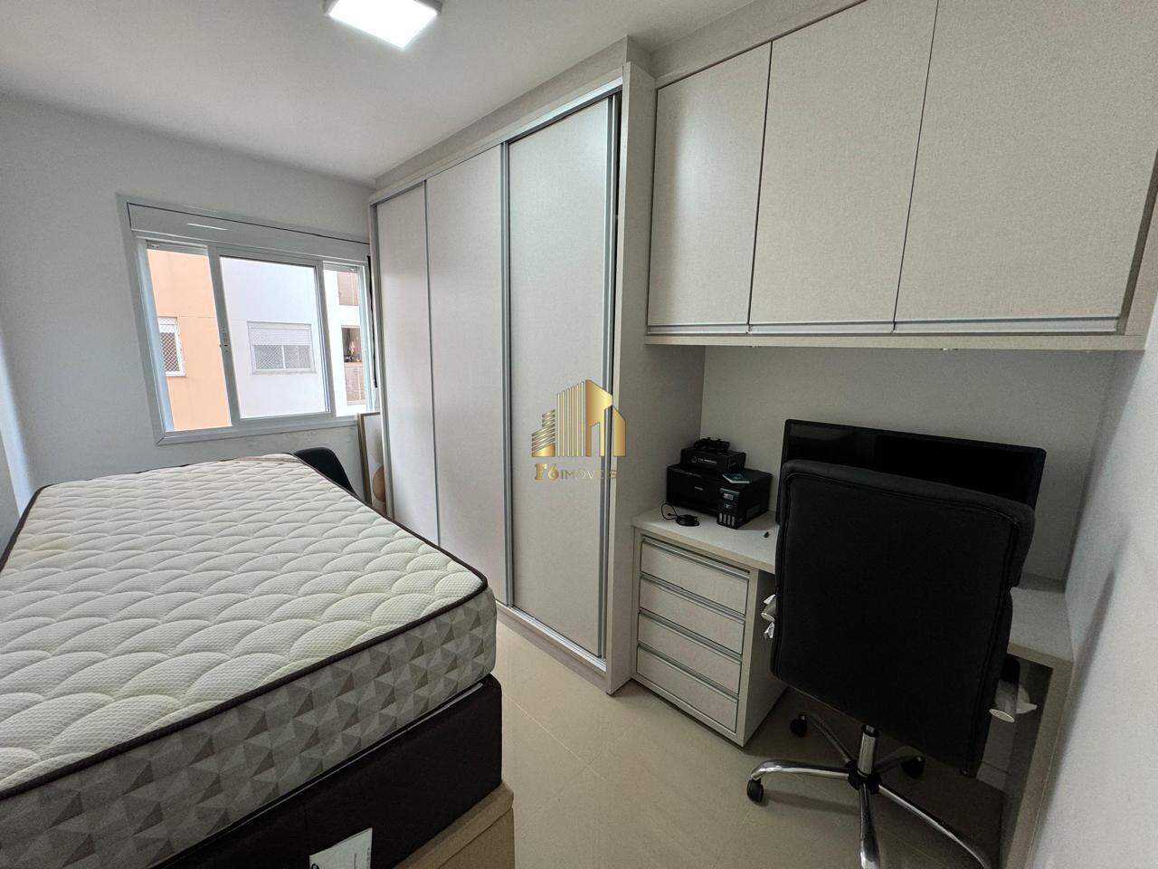 Apartamento à venda com 2 quartos, 77m² - Foto 14