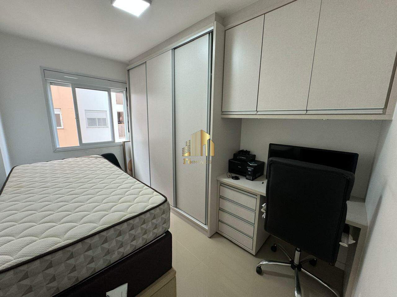 Apartamento para alugar com 2 quartos, 77m² - Foto 14