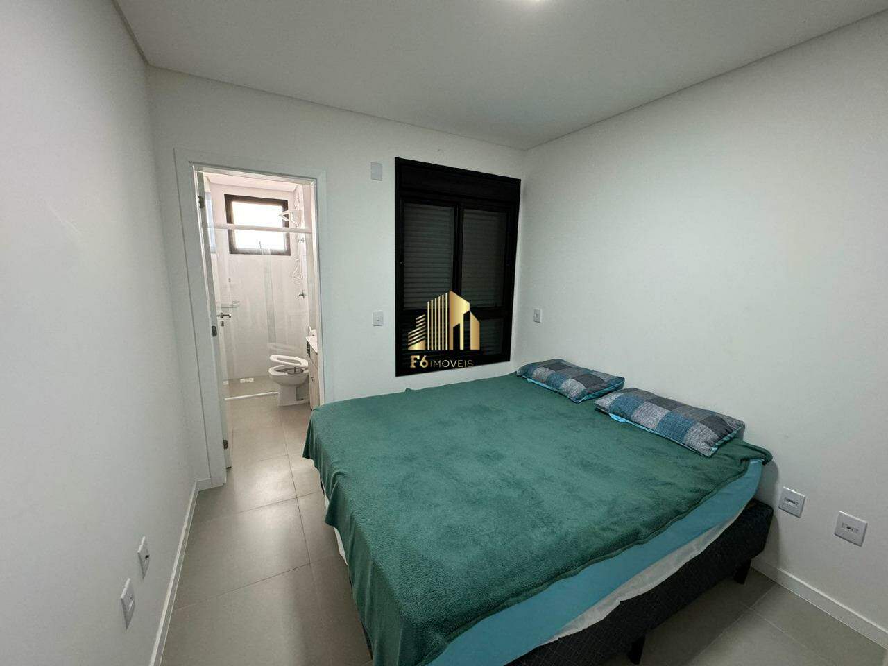 Apartamento à venda com 2 quartos, 76m² - Foto 15