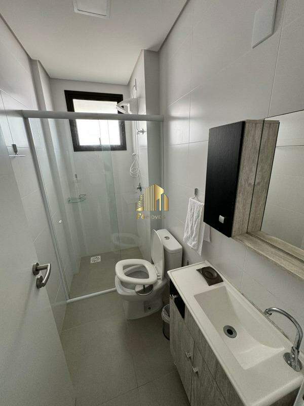 Apartamento à venda com 2 quartos, 76m² - Foto 11