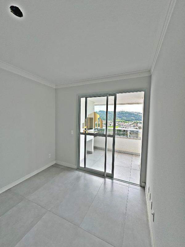 Apartamento à venda com 2 quartos, 72m² - Foto 8