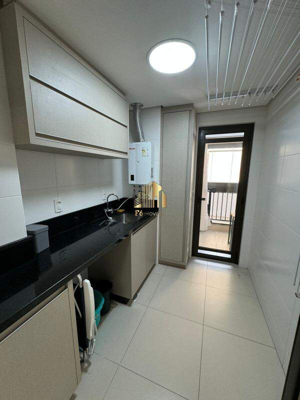 Apartamento à venda com 3 quartos, 112m² - Foto 8