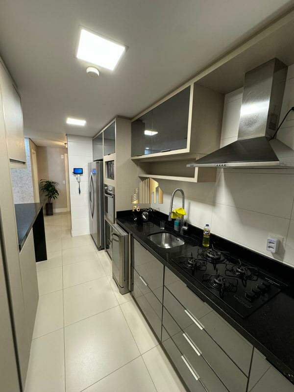 Apartamento à venda com 3 quartos, 112m² - Foto 7