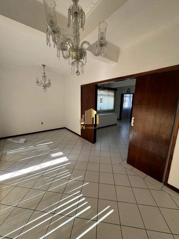 Conjunto Comercial-Sala para alugar com 5 quartos, 200m² - Foto 11