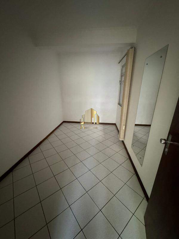 Conjunto Comercial-Sala para alugar com 5 quartos, 200m² - Foto 19