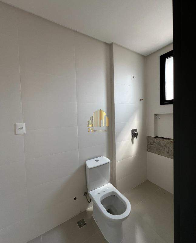 Apartamento à venda com 4 quartos, 188m² - Foto 8