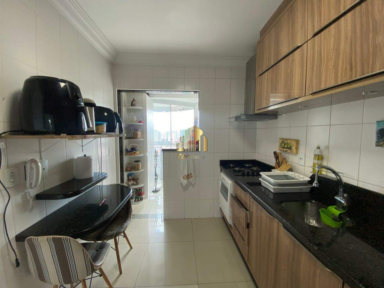 Apartamento à venda com 3 quartos, 99m² - Foto 4