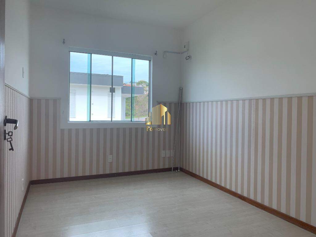 Casa para alugar com 3 quartos, 242m² - Foto 15