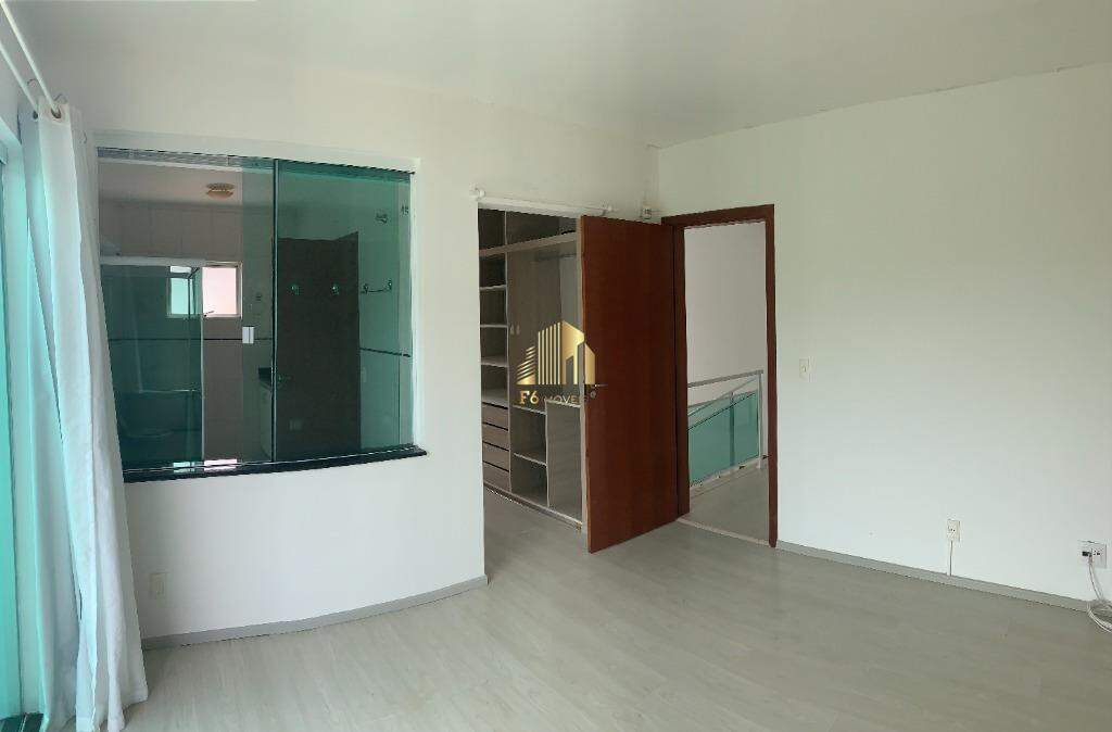 Casa para alugar com 3 quartos, 242m² - Foto 9