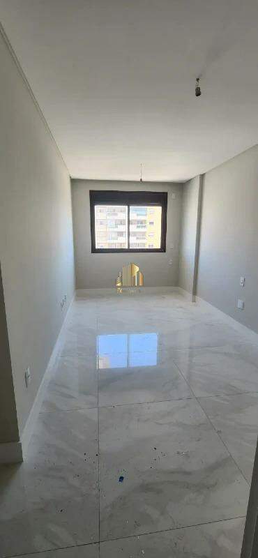 Apartamento à venda com 2 quartos, 90m² - Foto 15