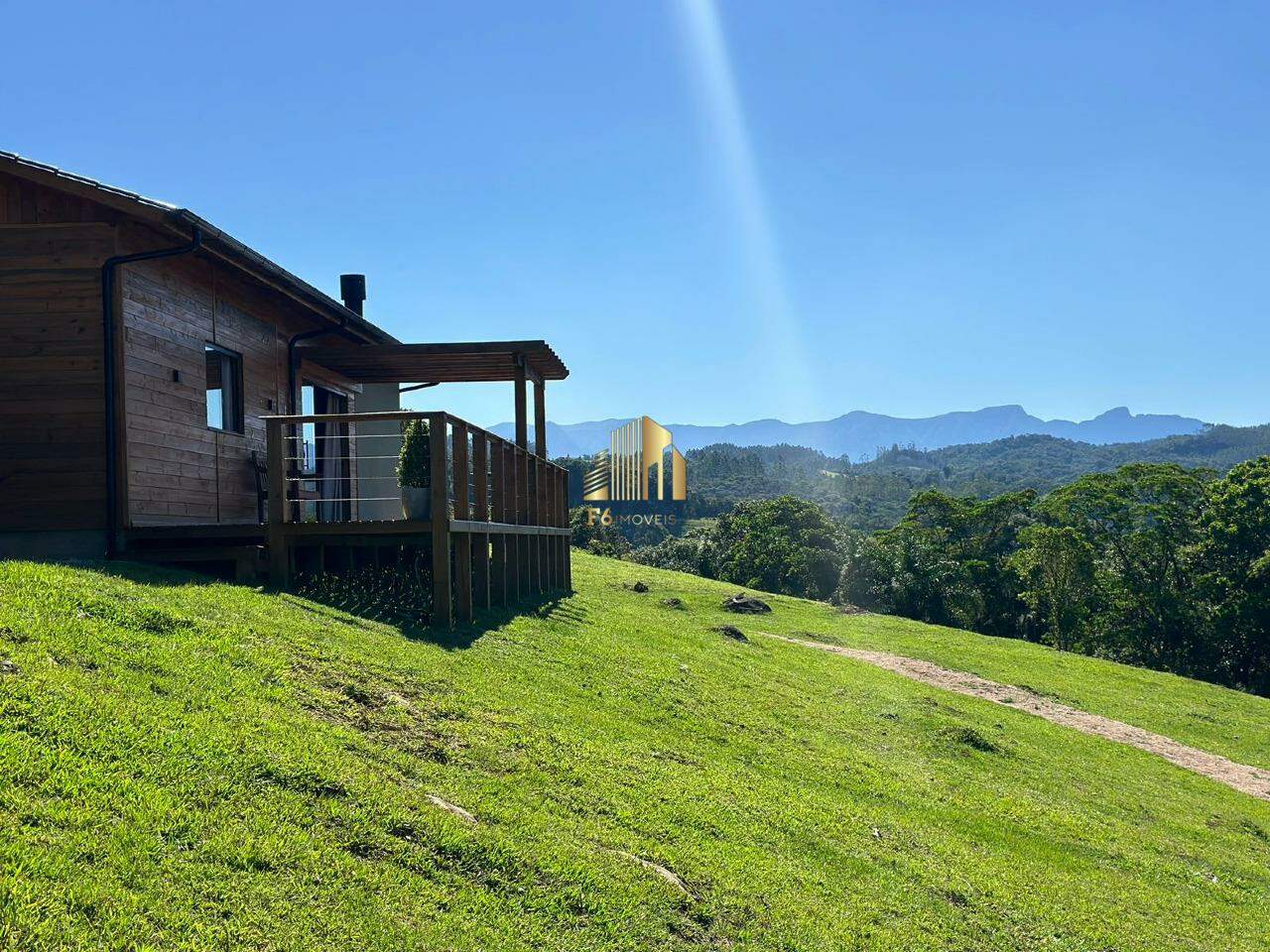 Fazenda à venda com 3 quartos, 90m² - Foto 1