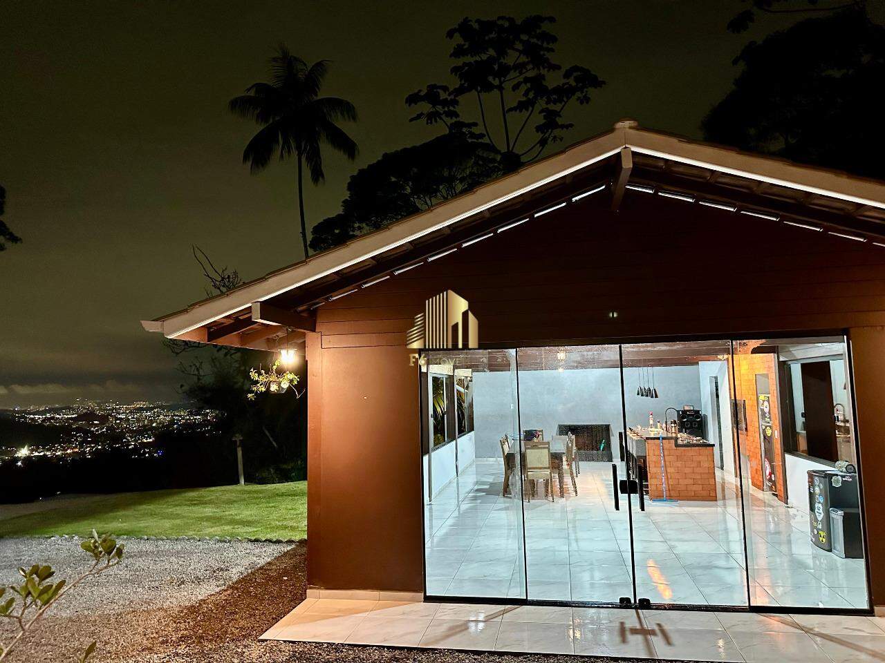 Fazenda à venda com 3 quartos, 250m² - Foto 9