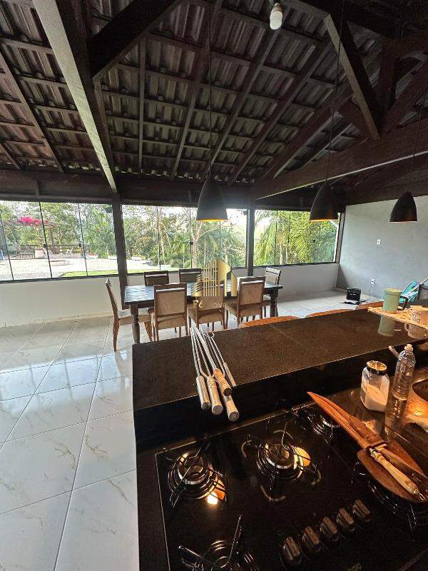 Fazenda à venda com 3 quartos, 250m² - Foto 14