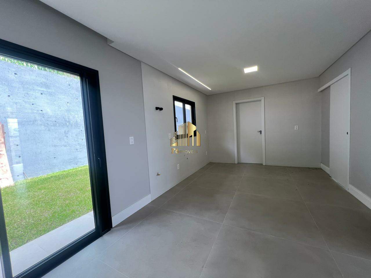 Casa à venda com 3 quartos, 177m² - Foto 7