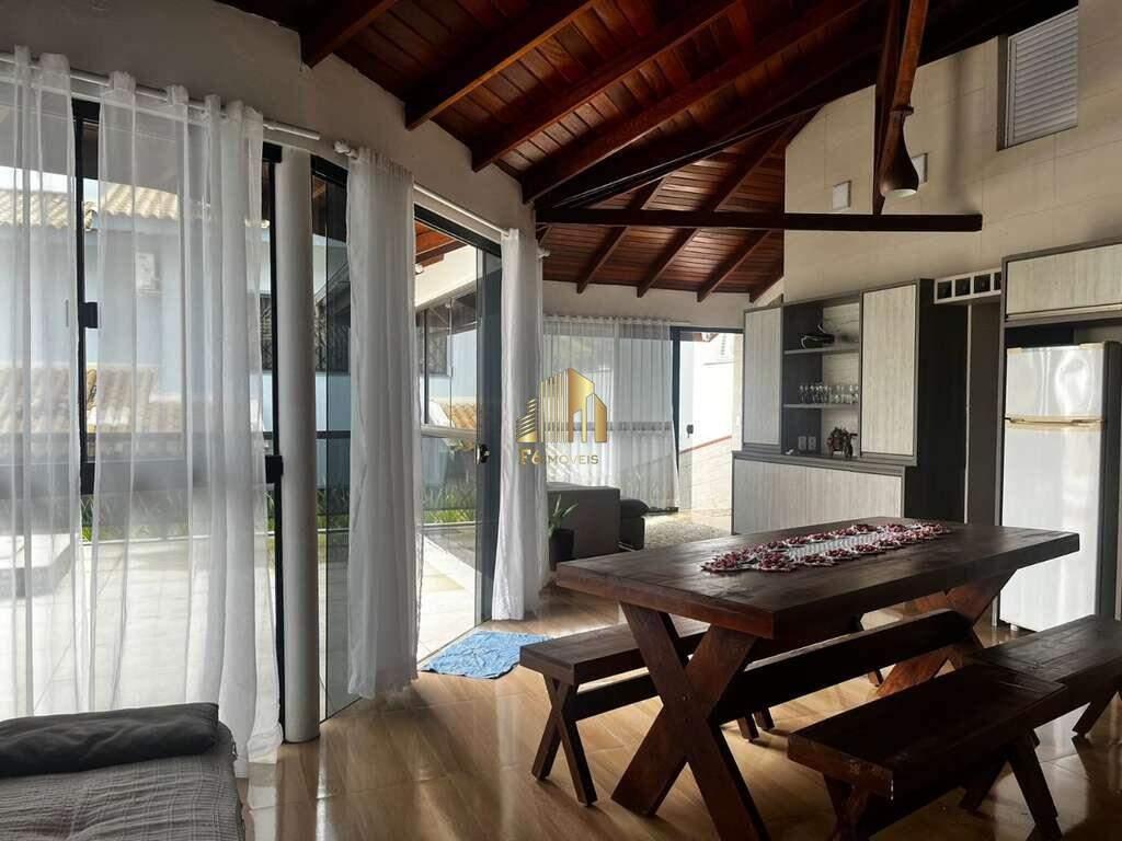 Casa à venda com 4 quartos, 236m² - Foto 20