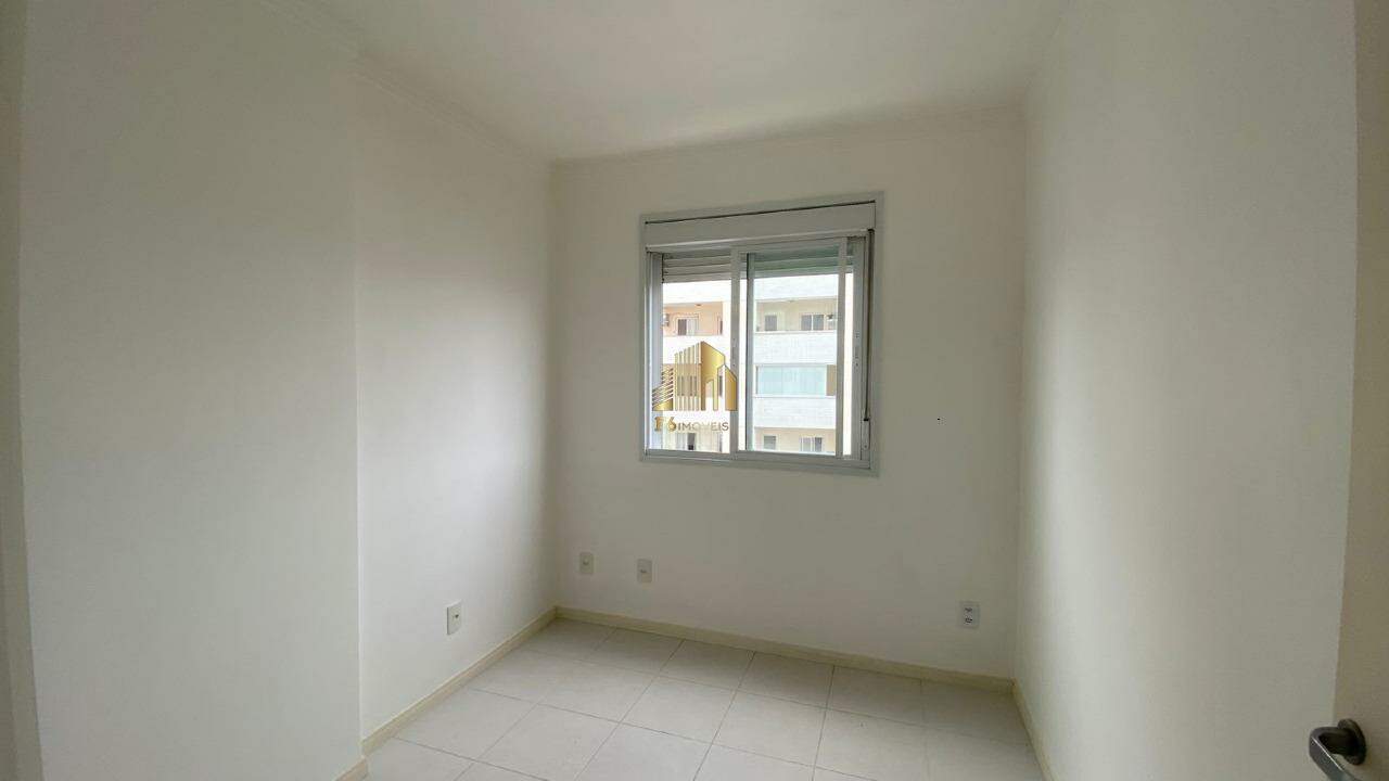 Apartamento à venda com 3 quartos, 77m² - Foto 9