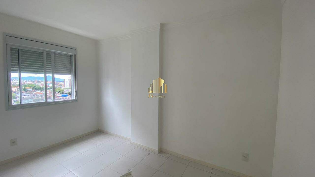 Apartamento à venda com 3 quartos, 77m² - Foto 8