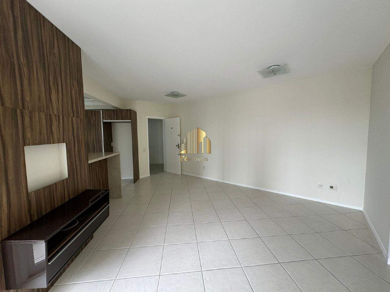 Apartamento à venda com 2 quartos, 73m² - Foto 4