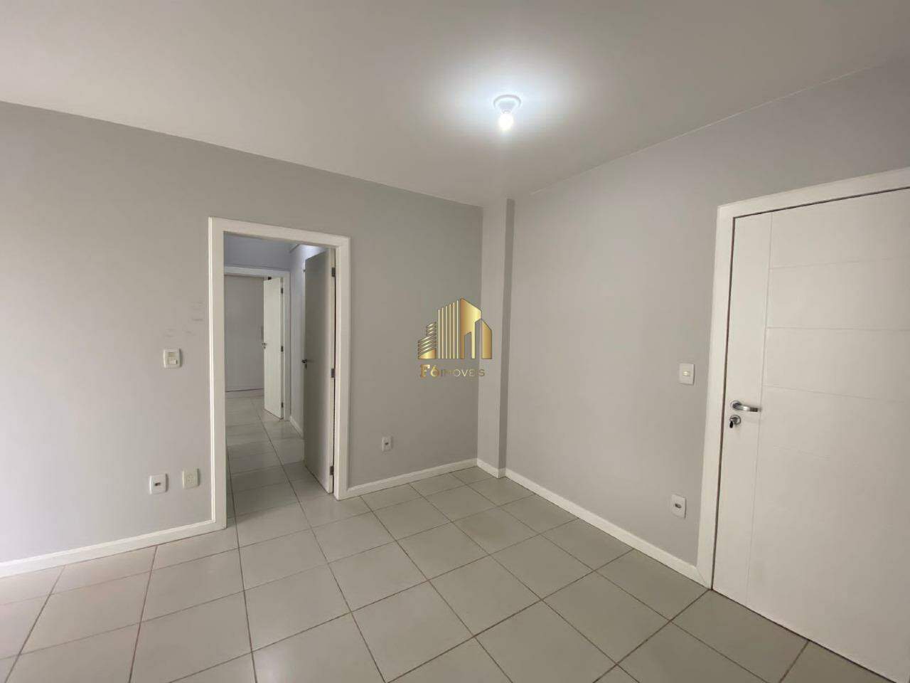 Apartamento à venda com 2 quartos, 63m² - Foto 19