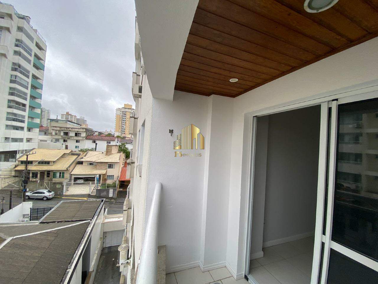 Apartamento à venda com 2 quartos, 63m² - Foto 13