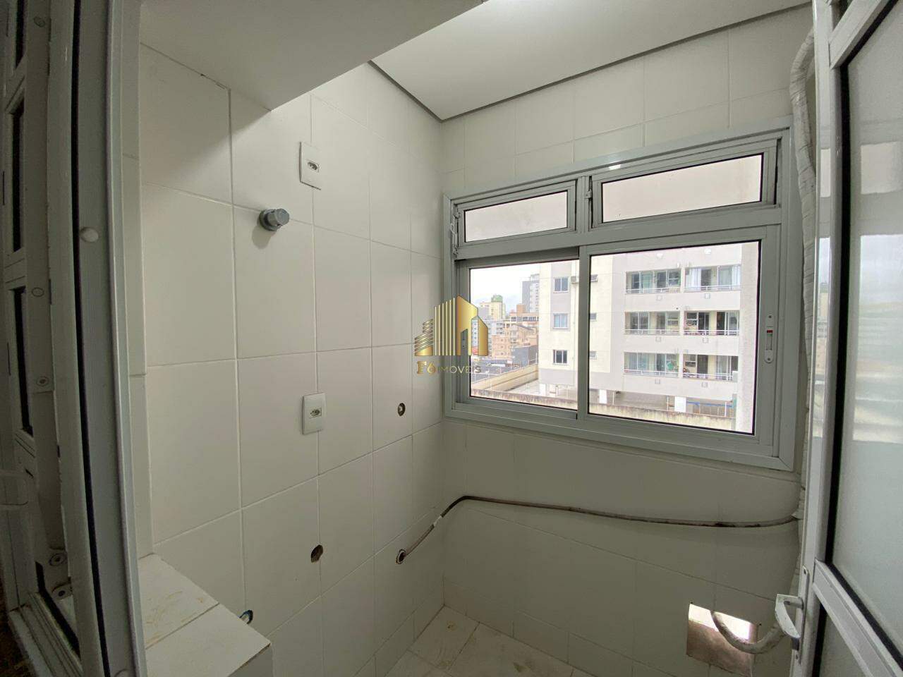 Apartamento à venda com 2 quartos, 63m² - Foto 8