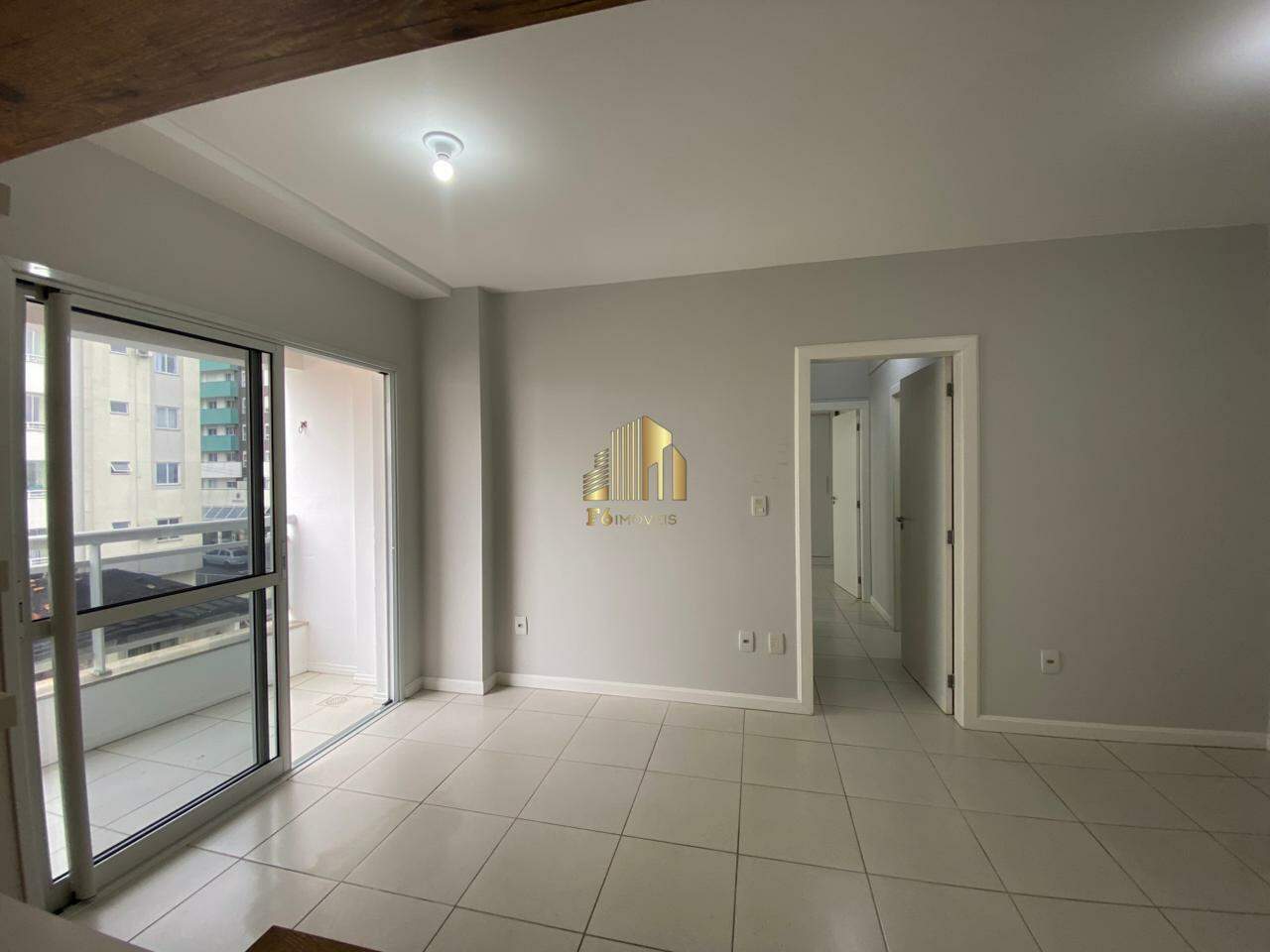 Apartamento à venda com 2 quartos, 63m² - Foto 12