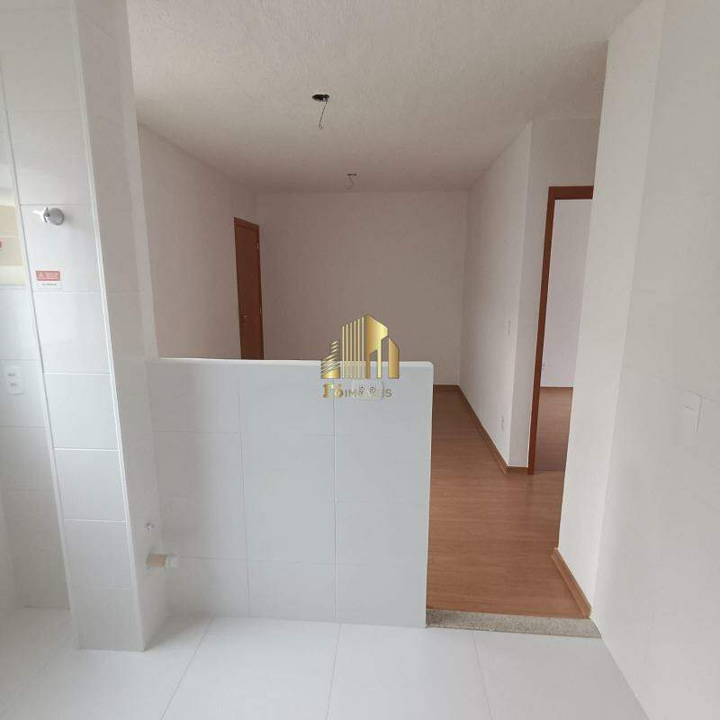 Apartamento à venda com 2 quartos, 42m² - Foto 4