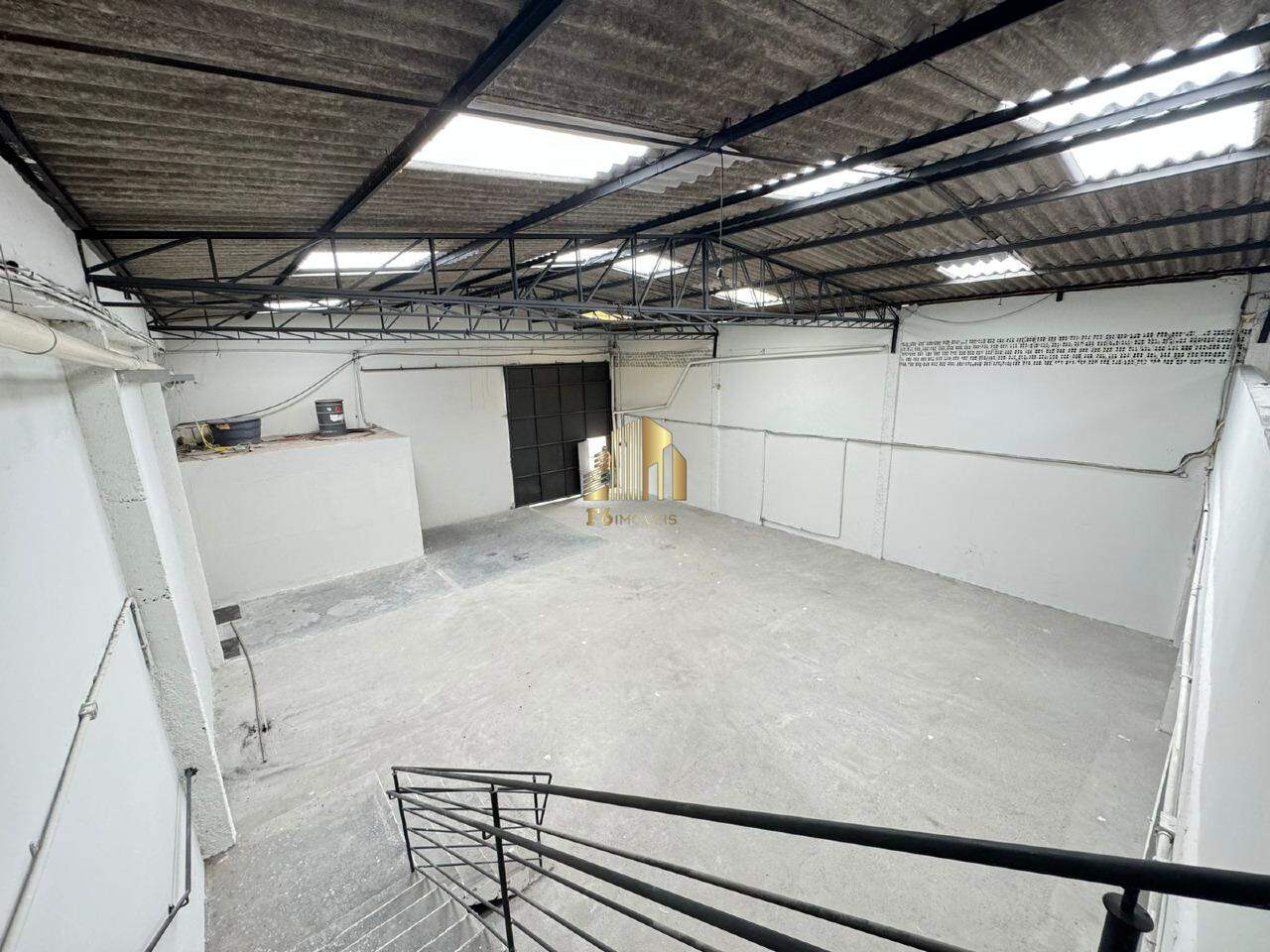 Depósito-Galpão-Armazém para alugar, 325m² - Foto 12