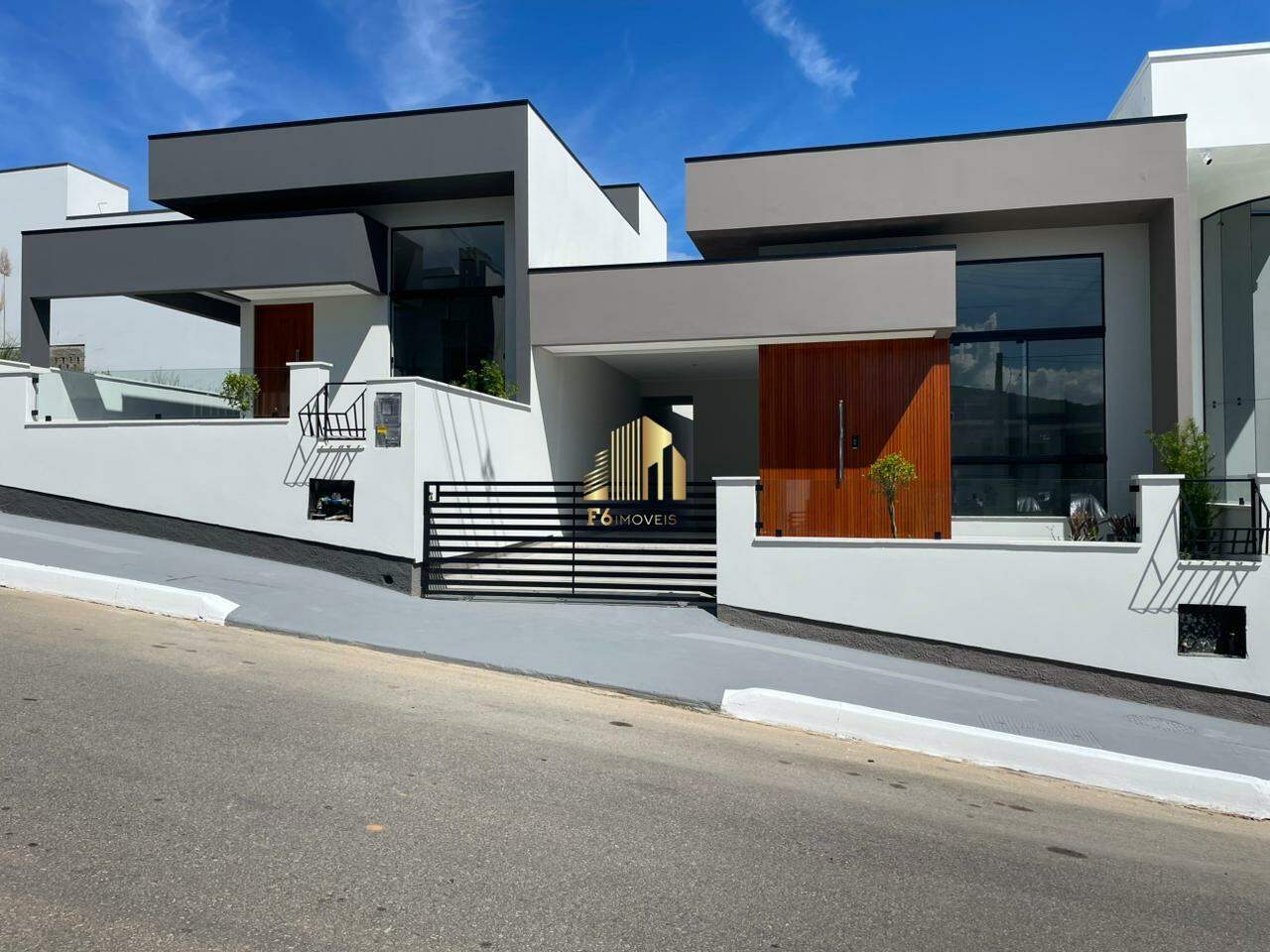 Casa à venda com 2 quartos, 76m² - Foto 5