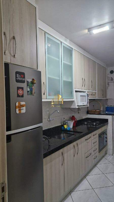 Apartamento à venda com 3 quartos, 68m² - Foto 7