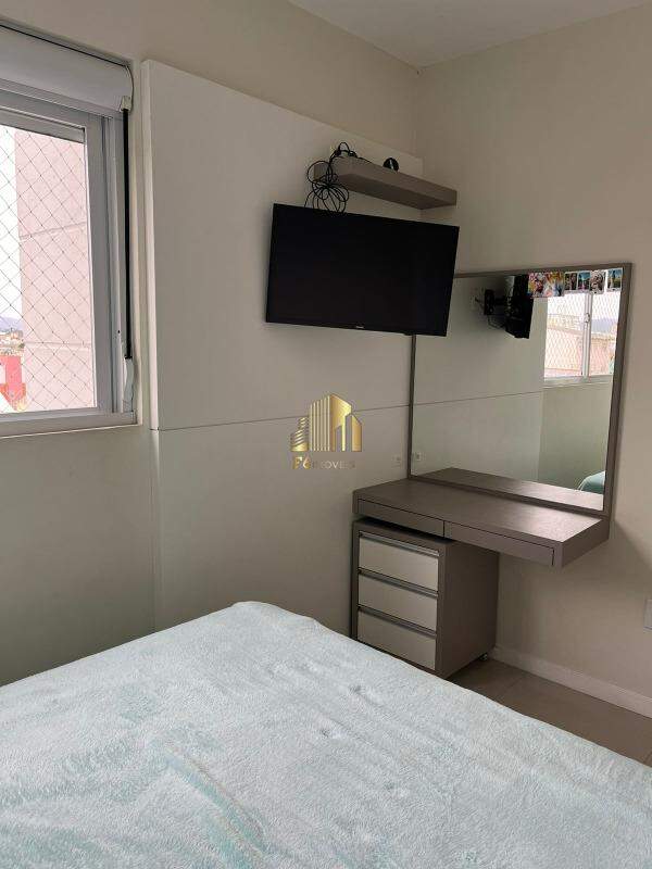 Apartamento à venda com 2 quartos, 64m² - Foto 3