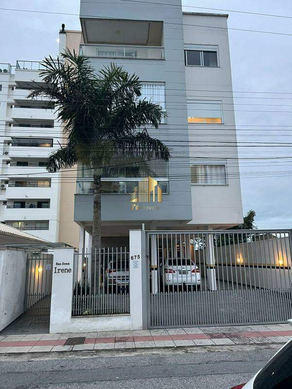 Apartamento à venda com 2 quartos, 64m² - Foto 24