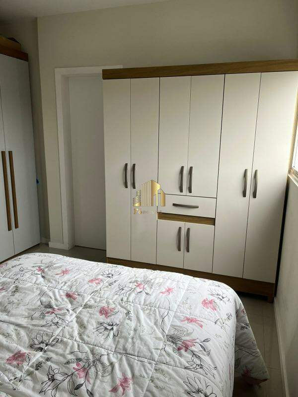 Apartamento à venda com 2 quartos, 64m² - Foto 7