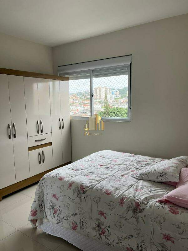 Apartamento à venda com 2 quartos, 64m² - Foto 10