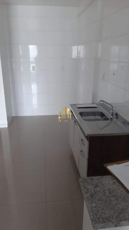 Apartamento à venda com 3 quartos, 86m² - Foto 12