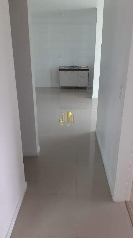 Apartamento à venda com 3 quartos, 86m² - Foto 13