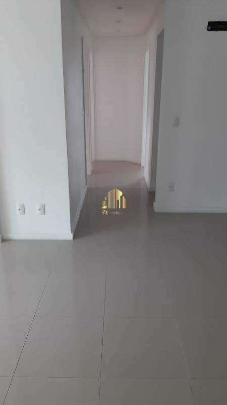 Apartamento à venda com 3 quartos, 86m² - Foto 28