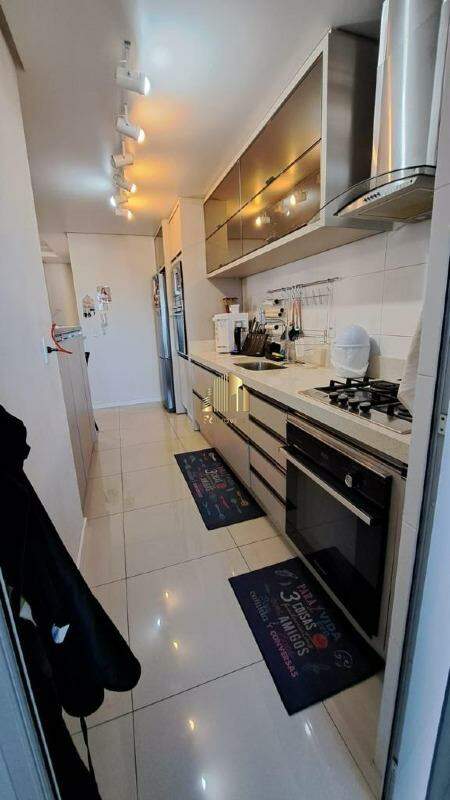 Apartamento à venda com 3 quartos, 125m² - Foto 22