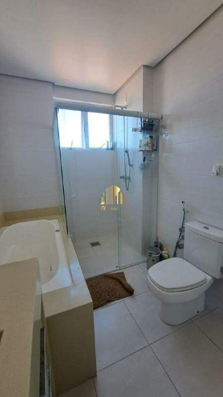 Apartamento à venda com 3 quartos, 125m² - Foto 19