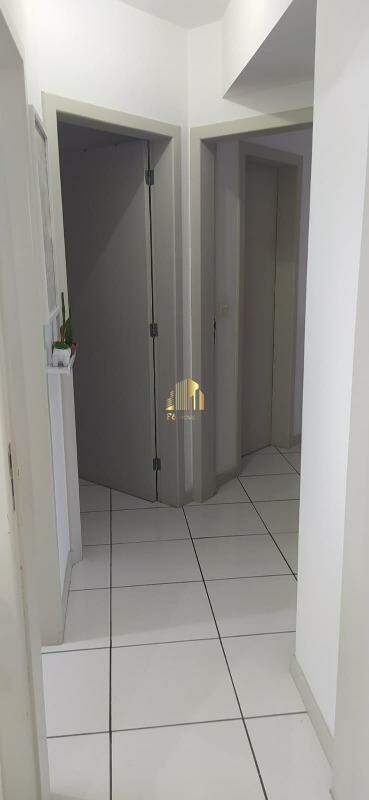 Apartamento à venda com 3 quartos, 74m² - Foto 8