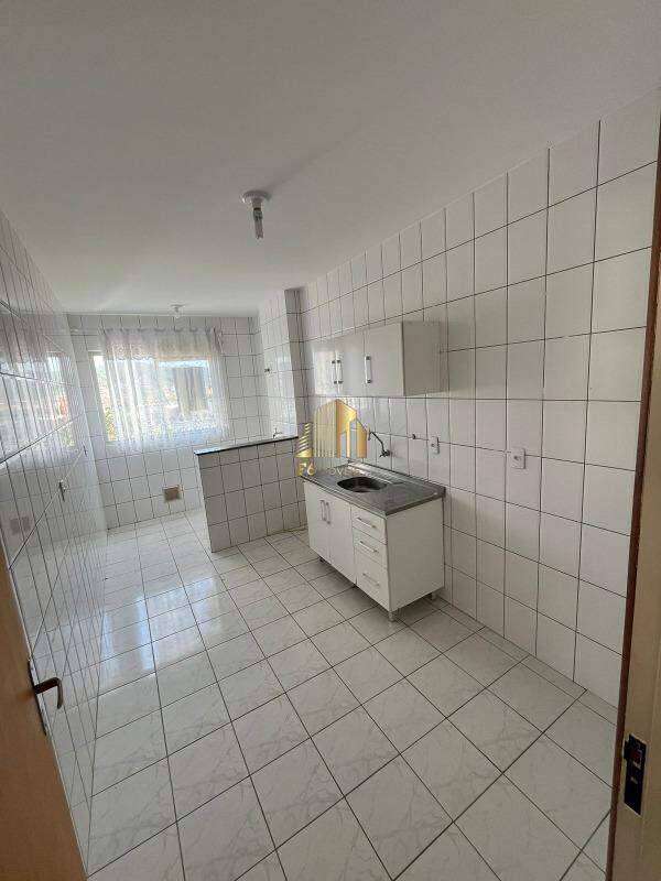 Apartamento à venda com 2 quartos, 69m² - Foto 13