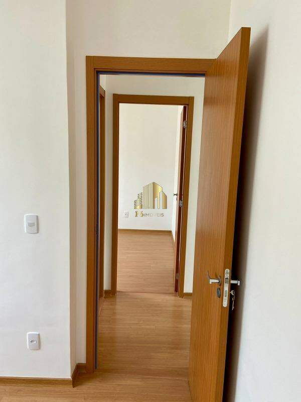 Apartamento à venda com 2 quartos, 47m² - Foto 4