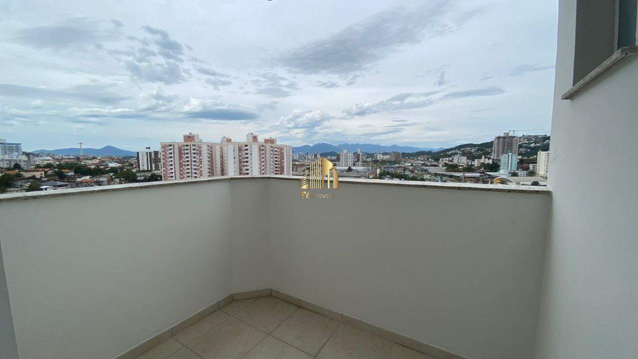 Apartamento à venda com 3 quartos, 77m² - Foto 11