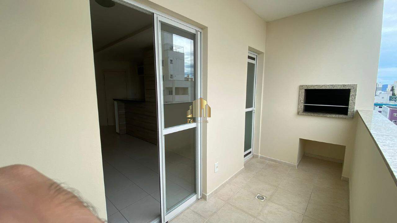 Apartamento à venda com 3 quartos, 77m² - Foto 4