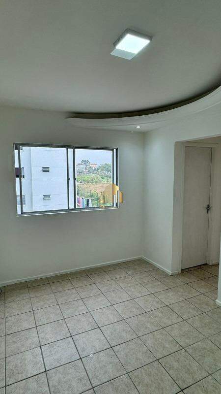 Apartamento à venda com 2 quartos, 46m² - Foto 1