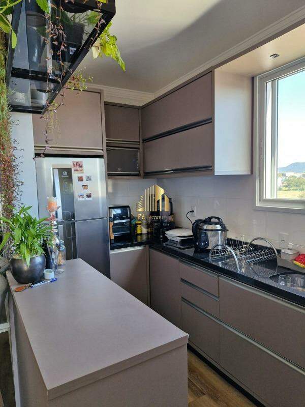 Apartamento à venda com 2 quartos, 80m² - Foto 25