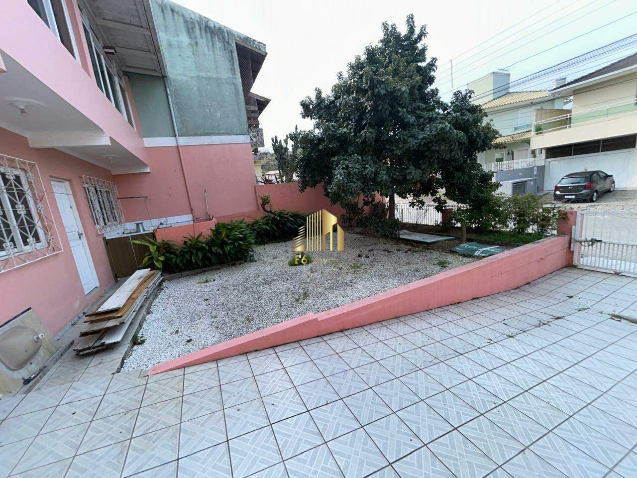 Casa à venda com 4 quartos, 240m² - Foto 29