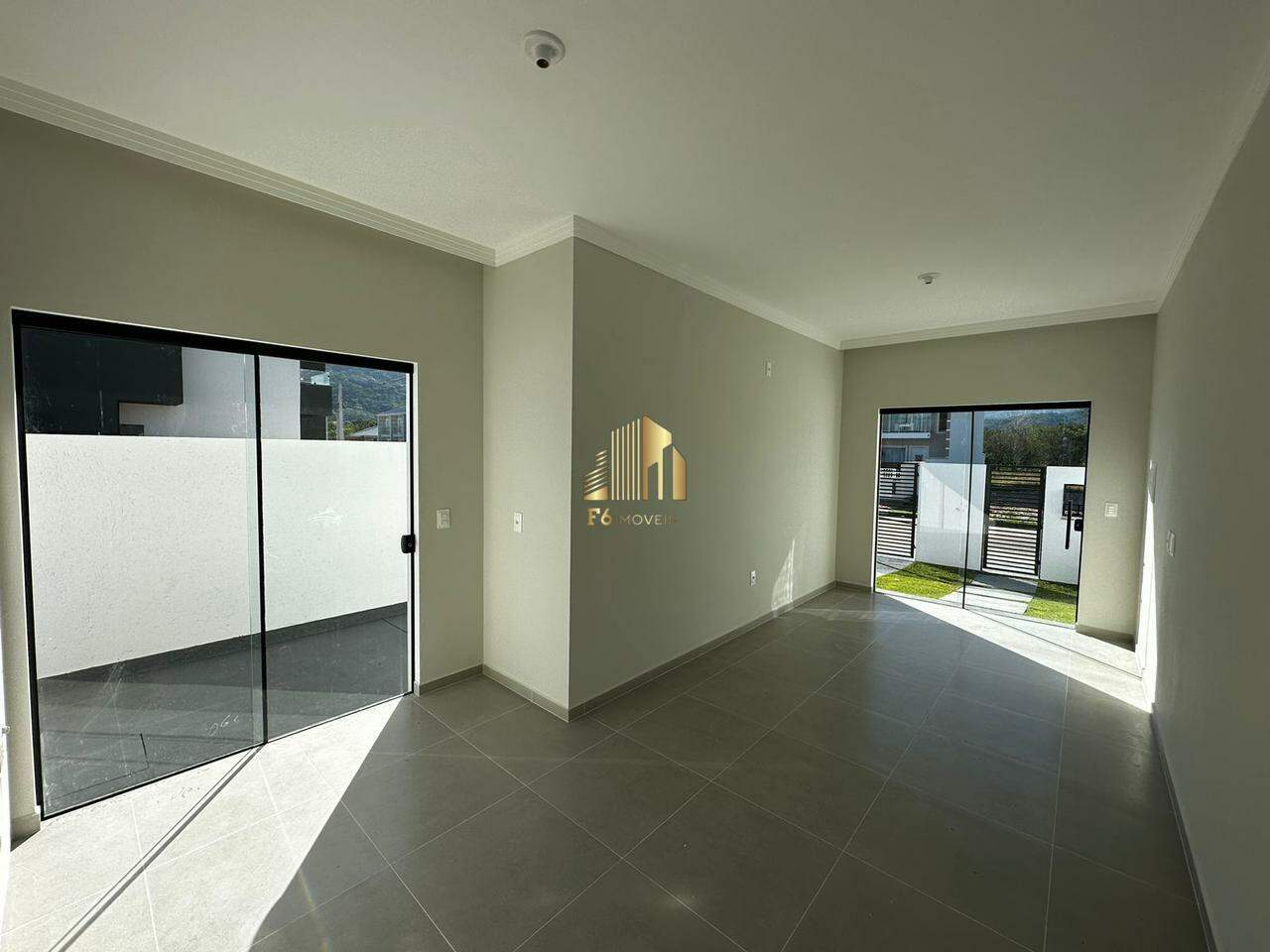 Casa à venda com 2 quartos, 113m² - Foto 11