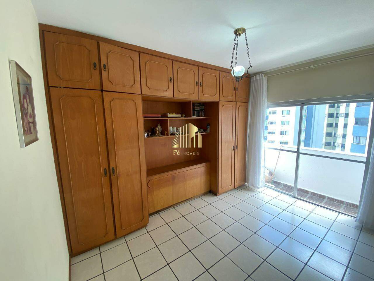 Apartamento à venda com 3 quartos, 122m² - Foto 10