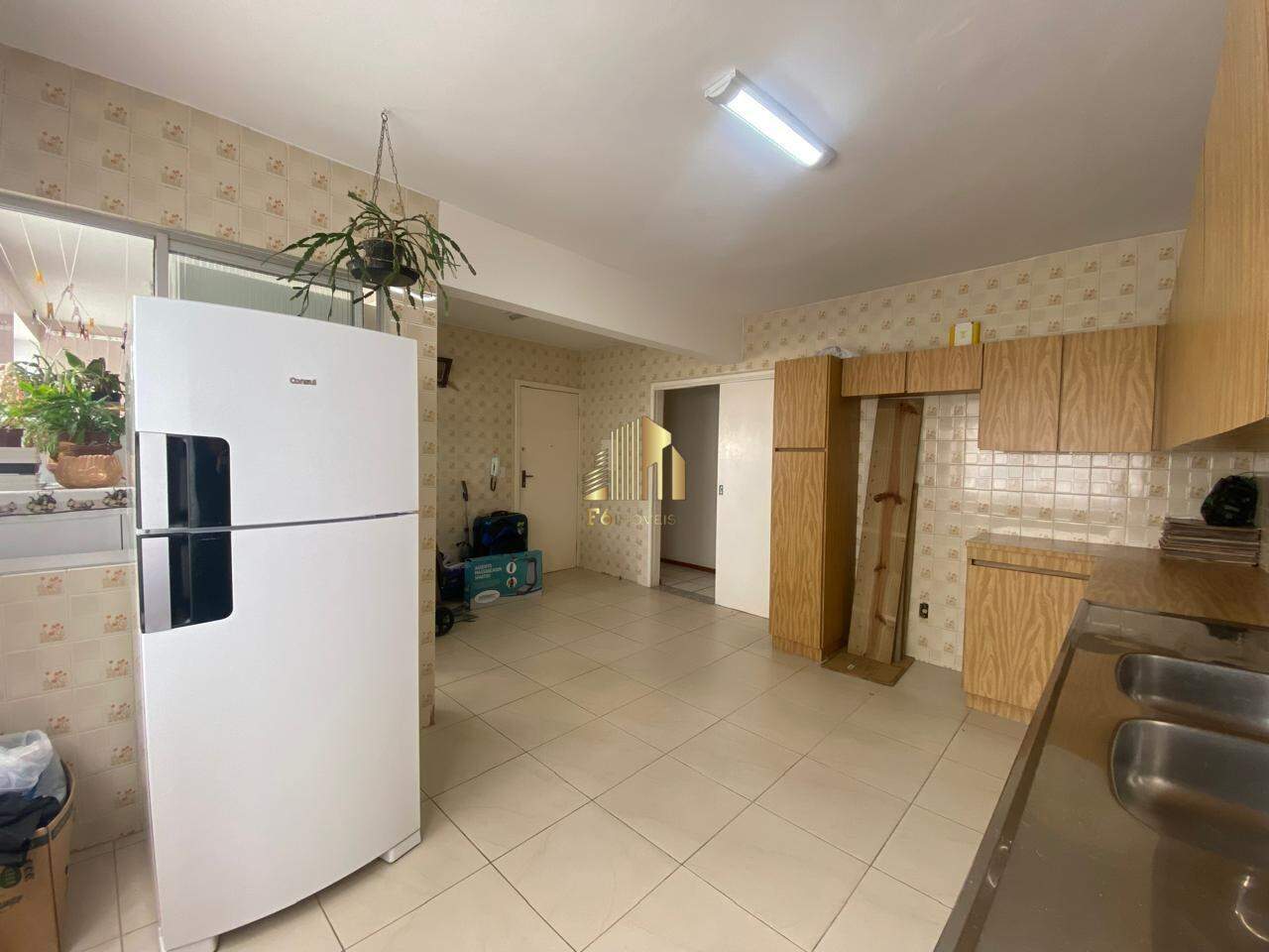 Apartamento à venda com 3 quartos, 122m² - Foto 26